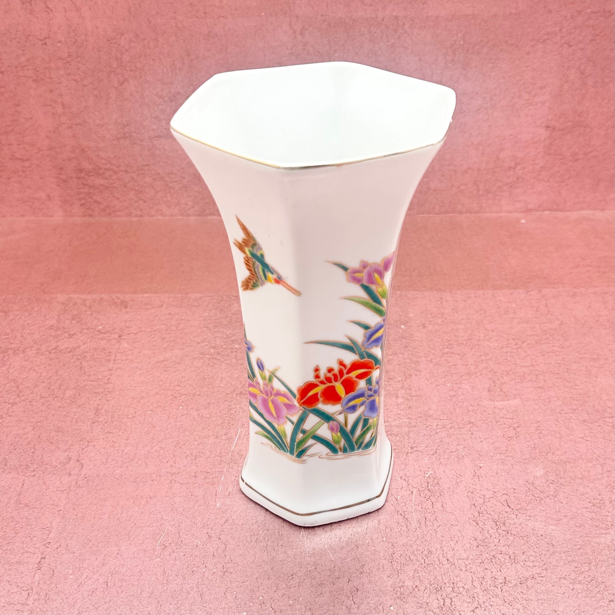 Bright Colored Floral Vase w/ King Fisher