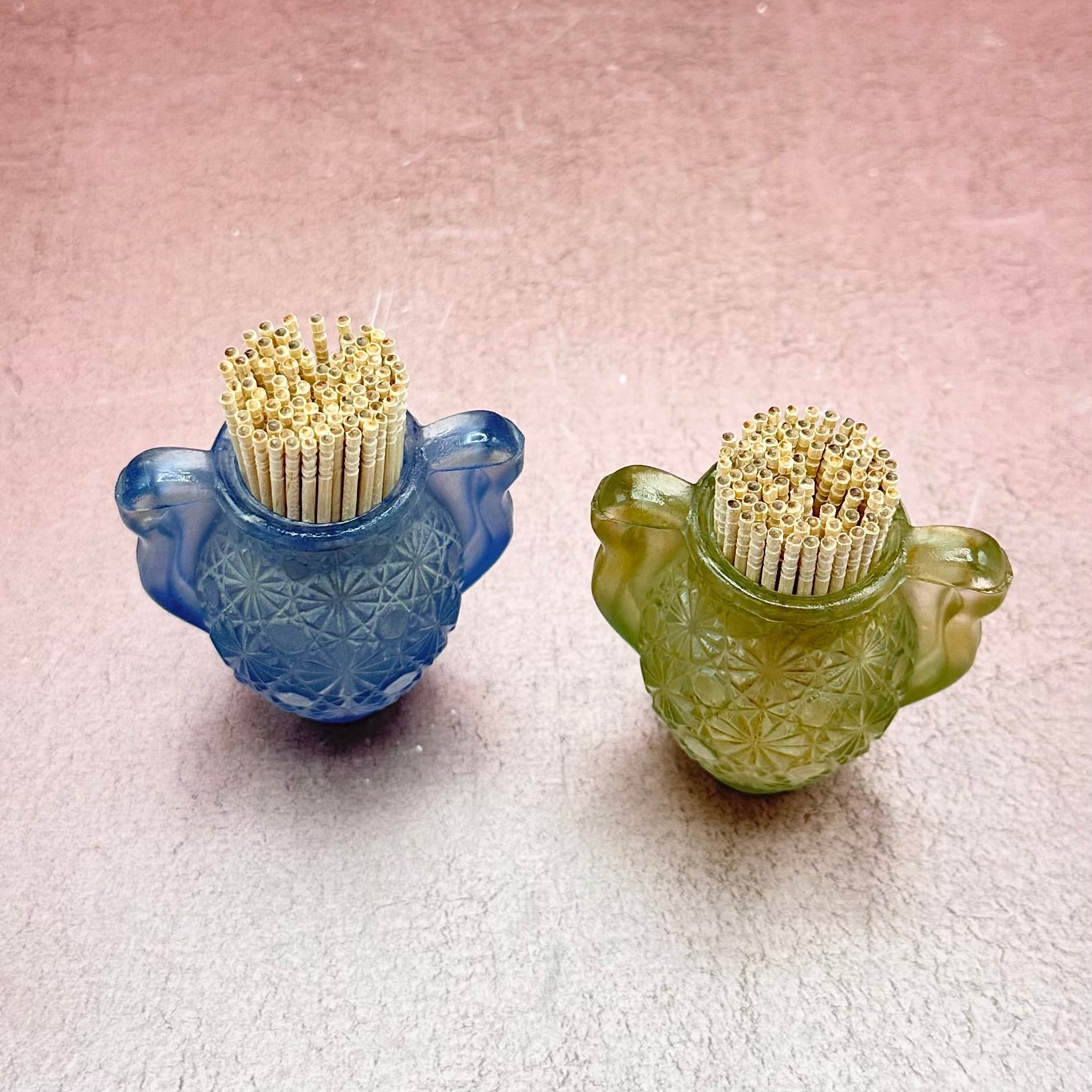 Vintage Daisy Toothpick Holder