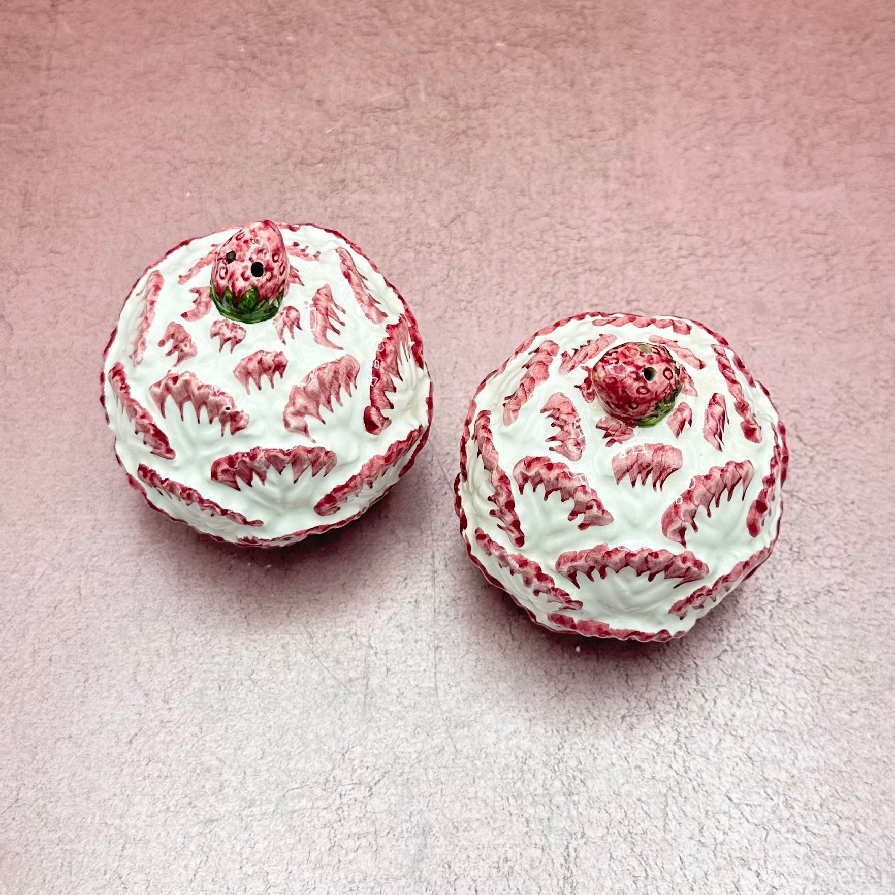 Cabbage Leaf w/ Strawberry S & P Shakers