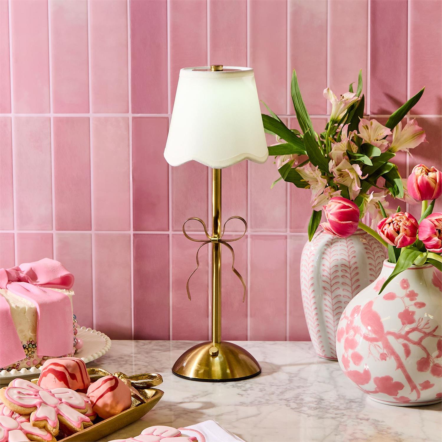 Gold Bow Lamp