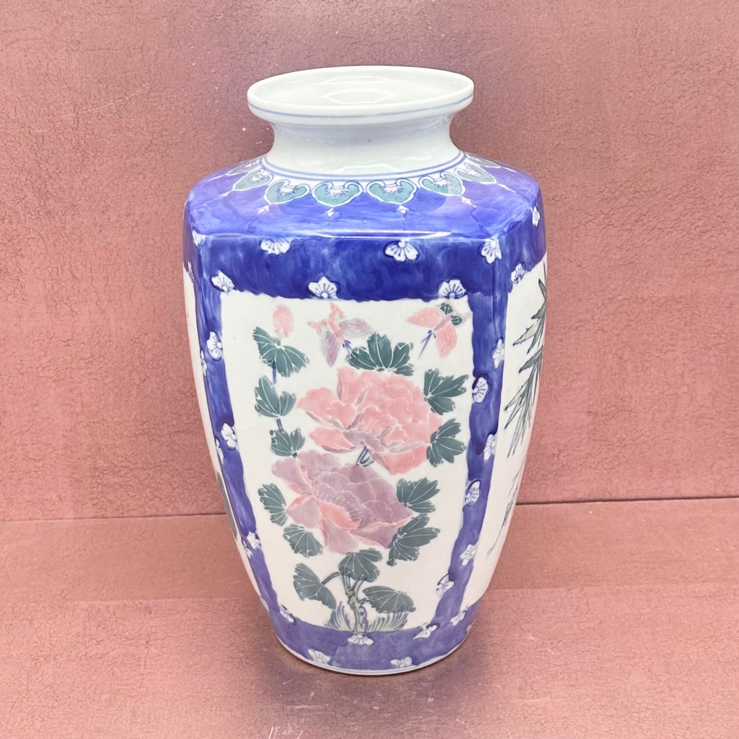 Blue Chinoiserie Vase Floral