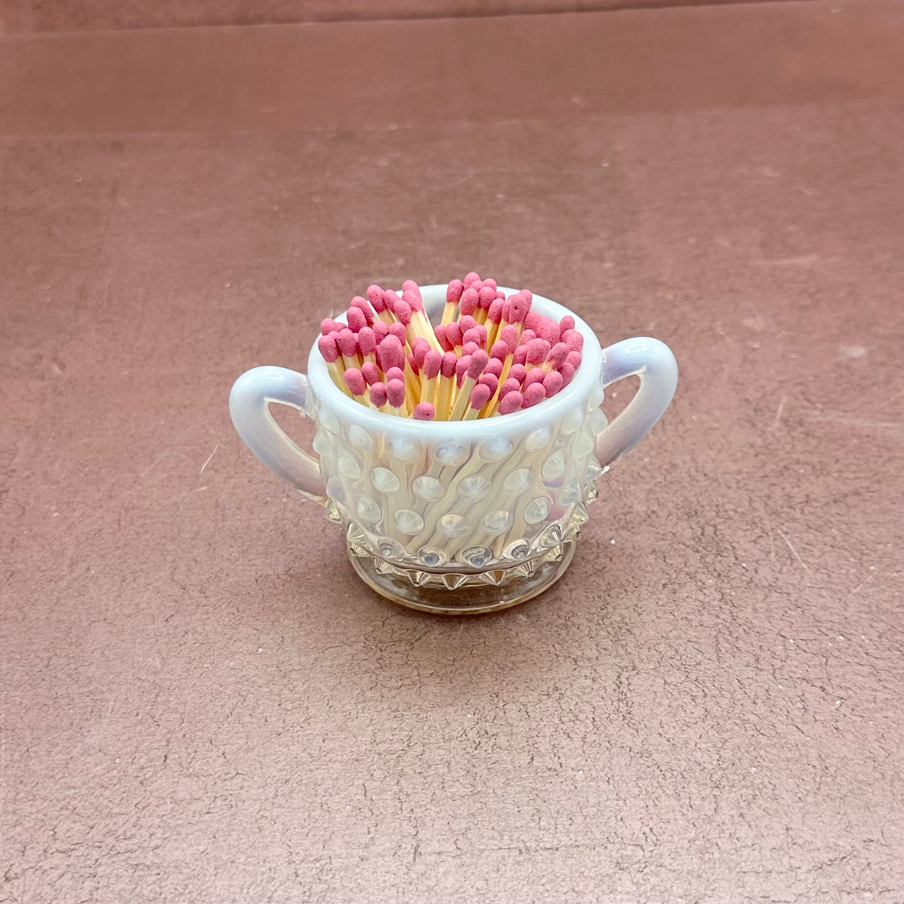 Hobnail White Opalescent Matchstriker