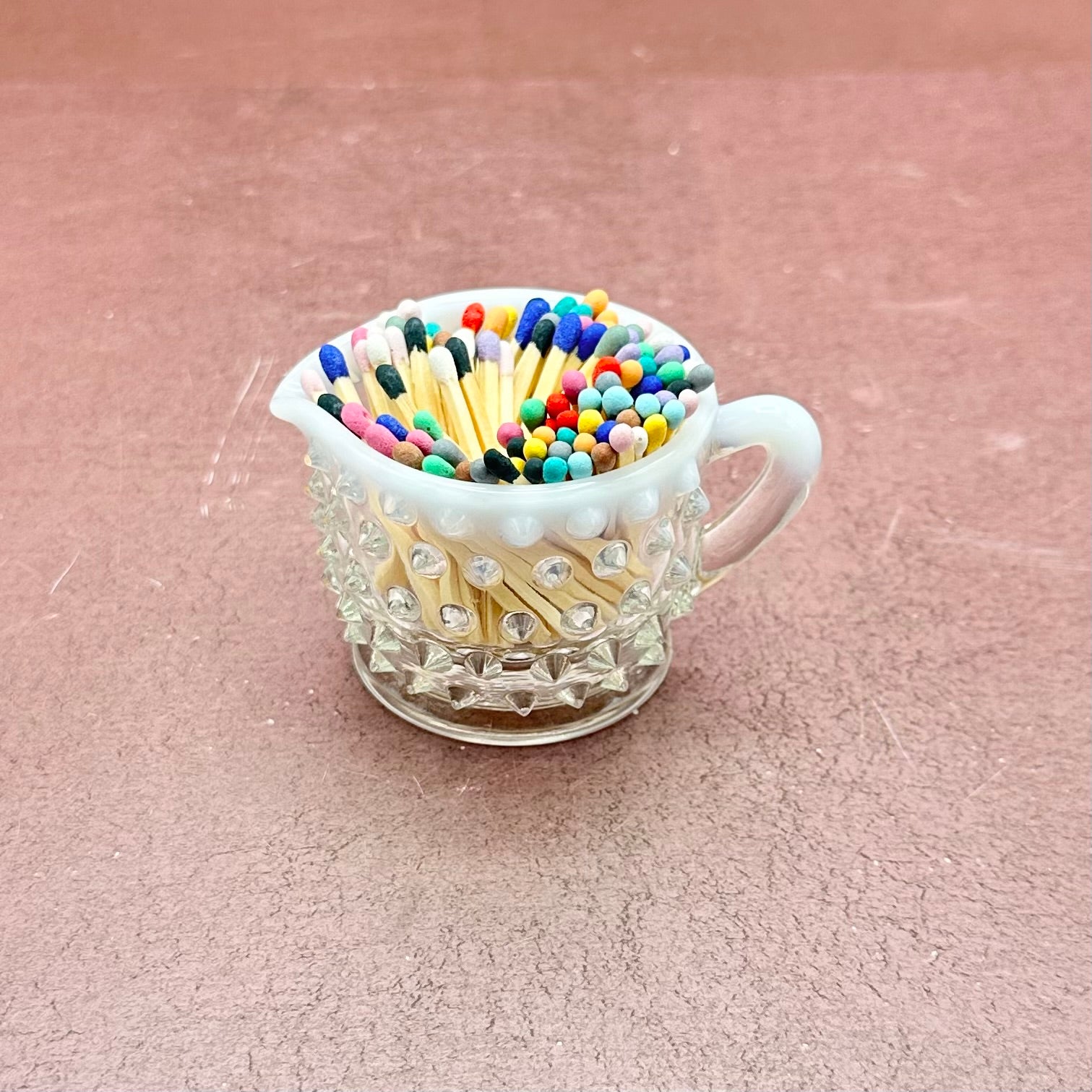 Hobnail White Opalescent Matchstriker