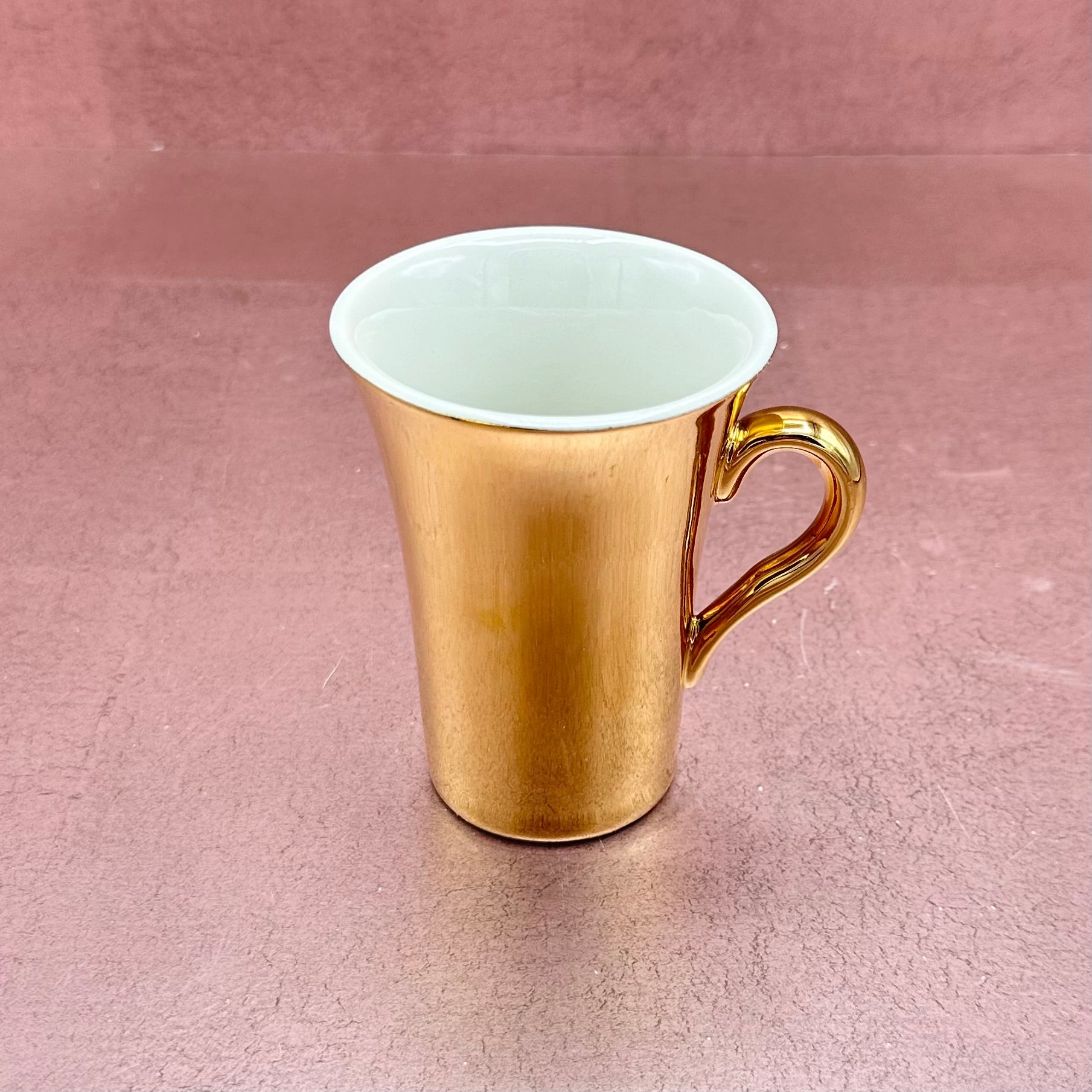 Hall Gold Mug Candle