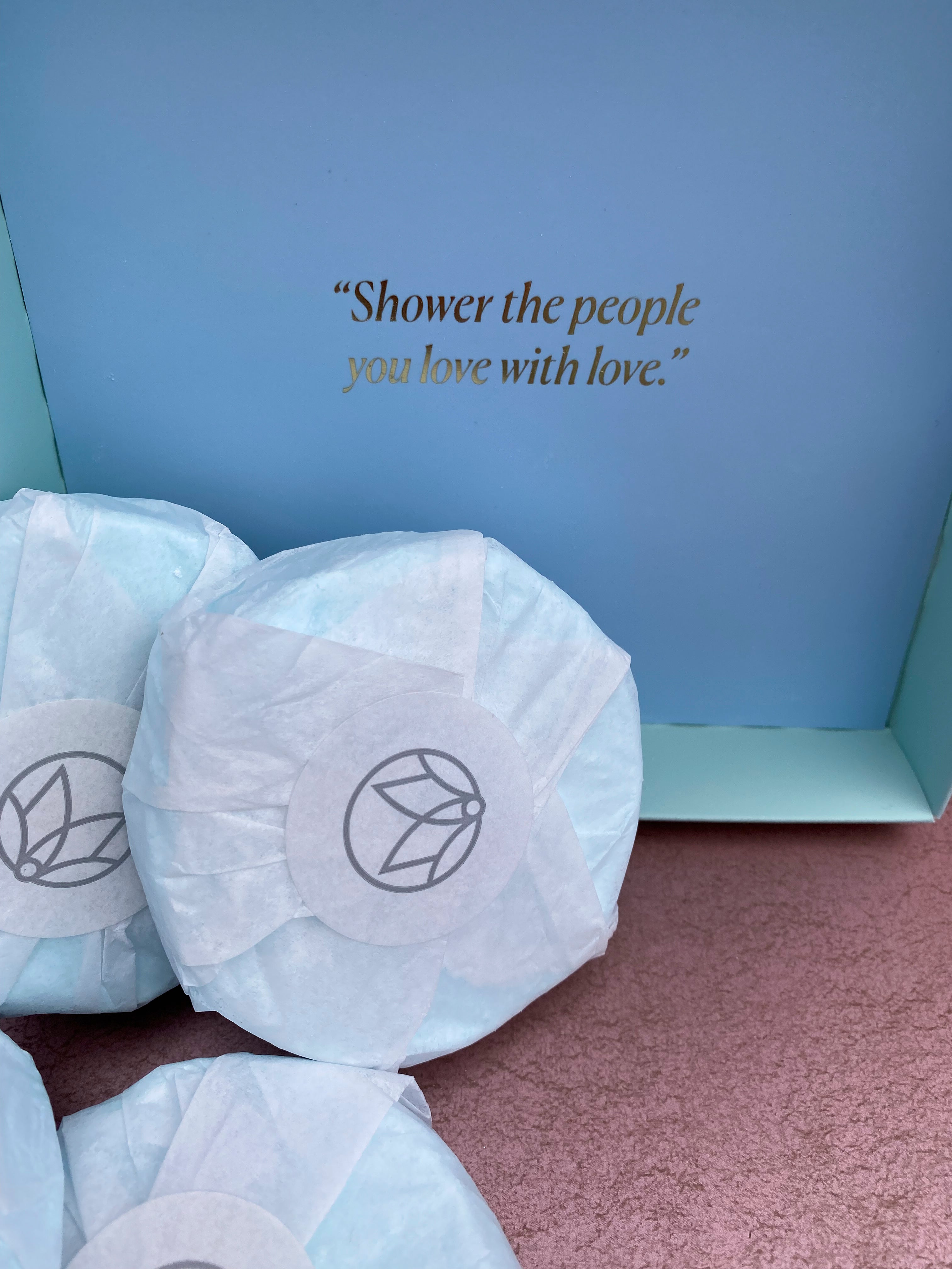 Water Lily & Linen Shower Steamer