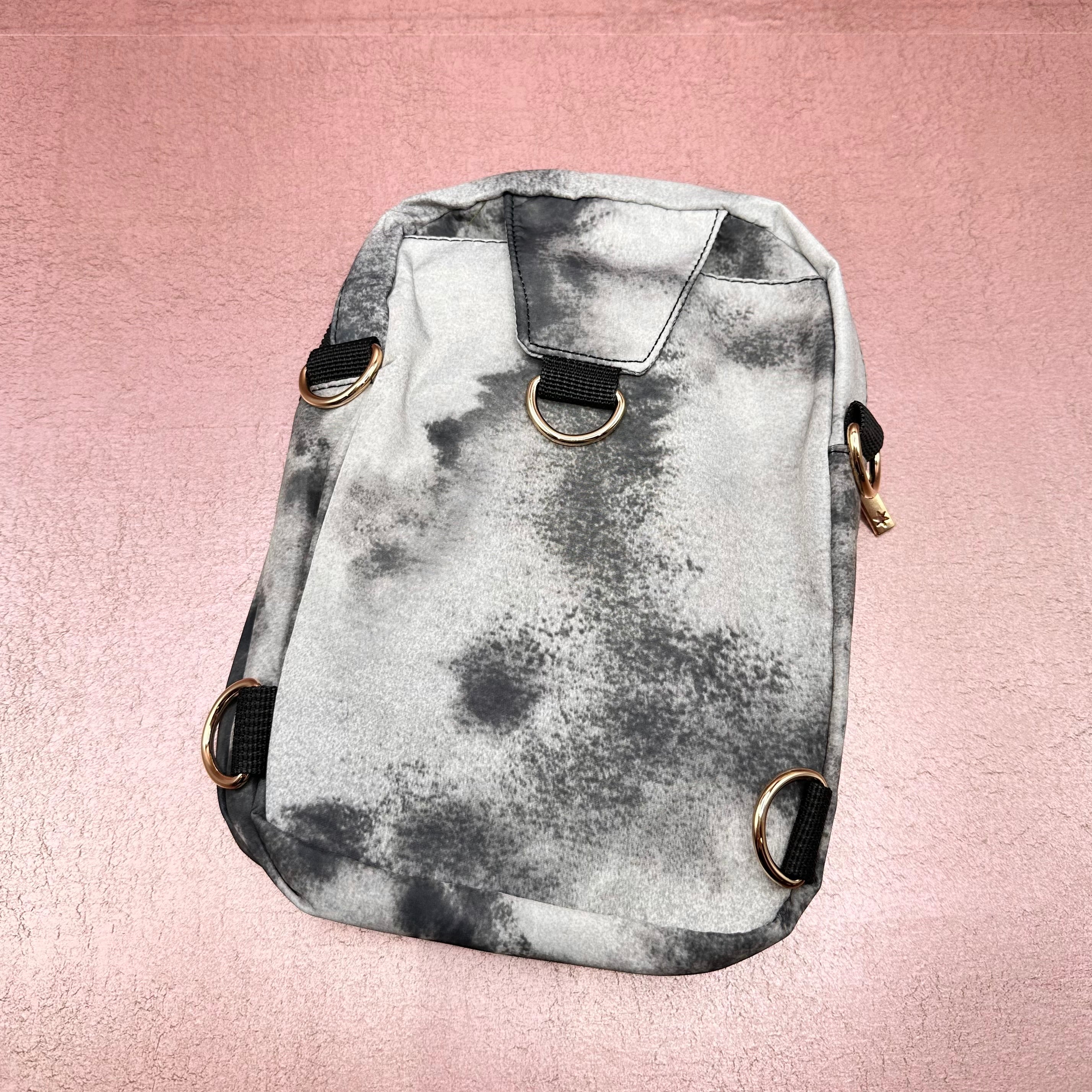 Aura Roundtrip Convertible Sling