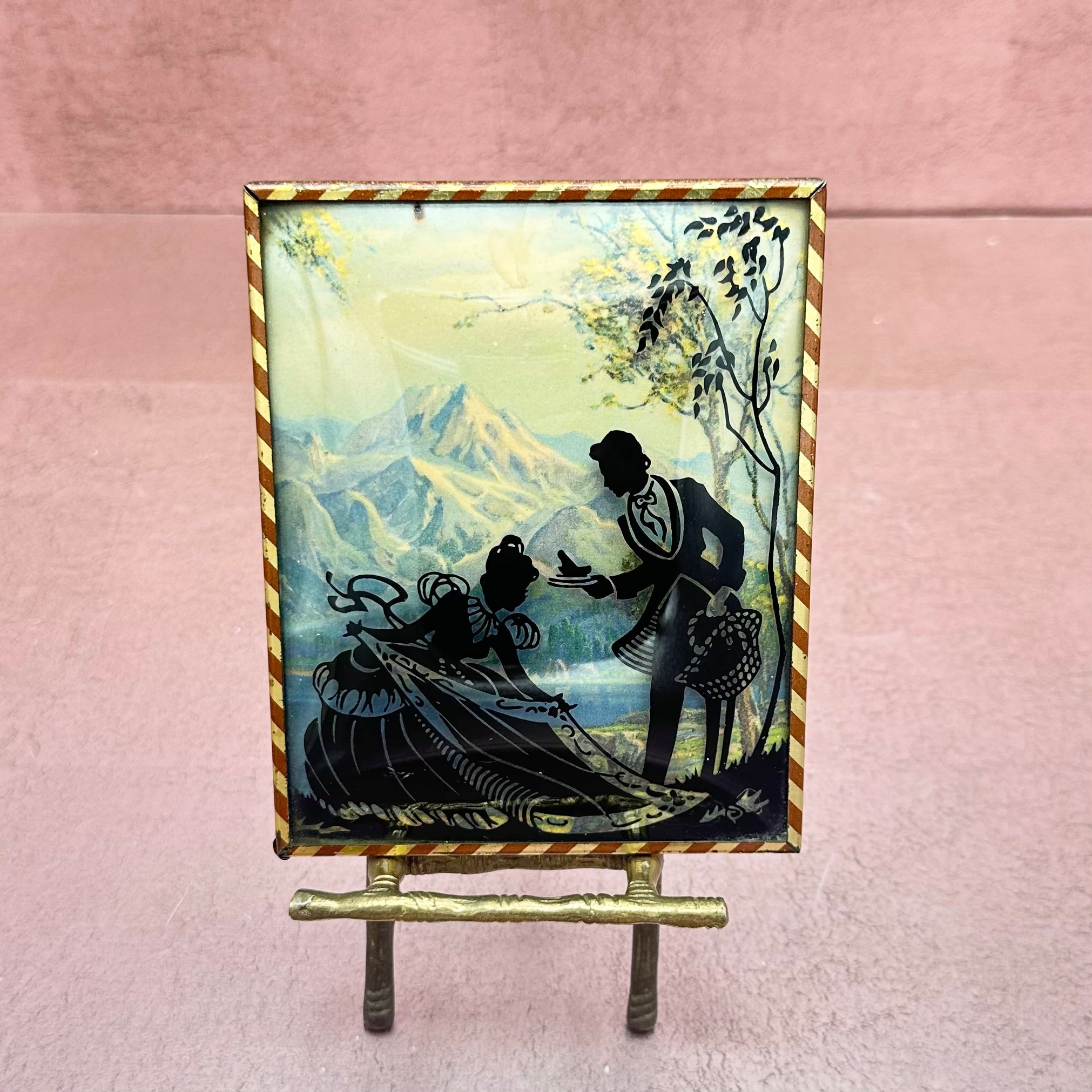 Convex Glass Silhouette Art