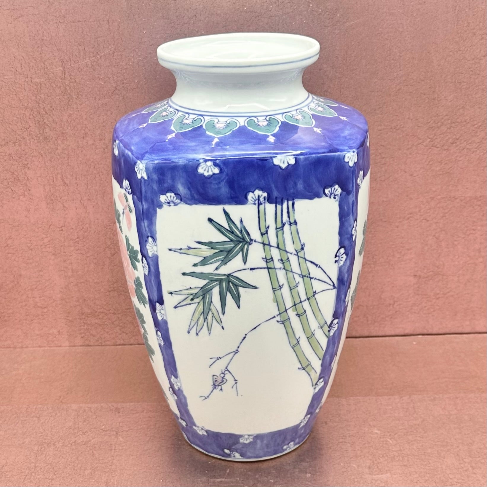 Blue Chinoiserie Vase Floral