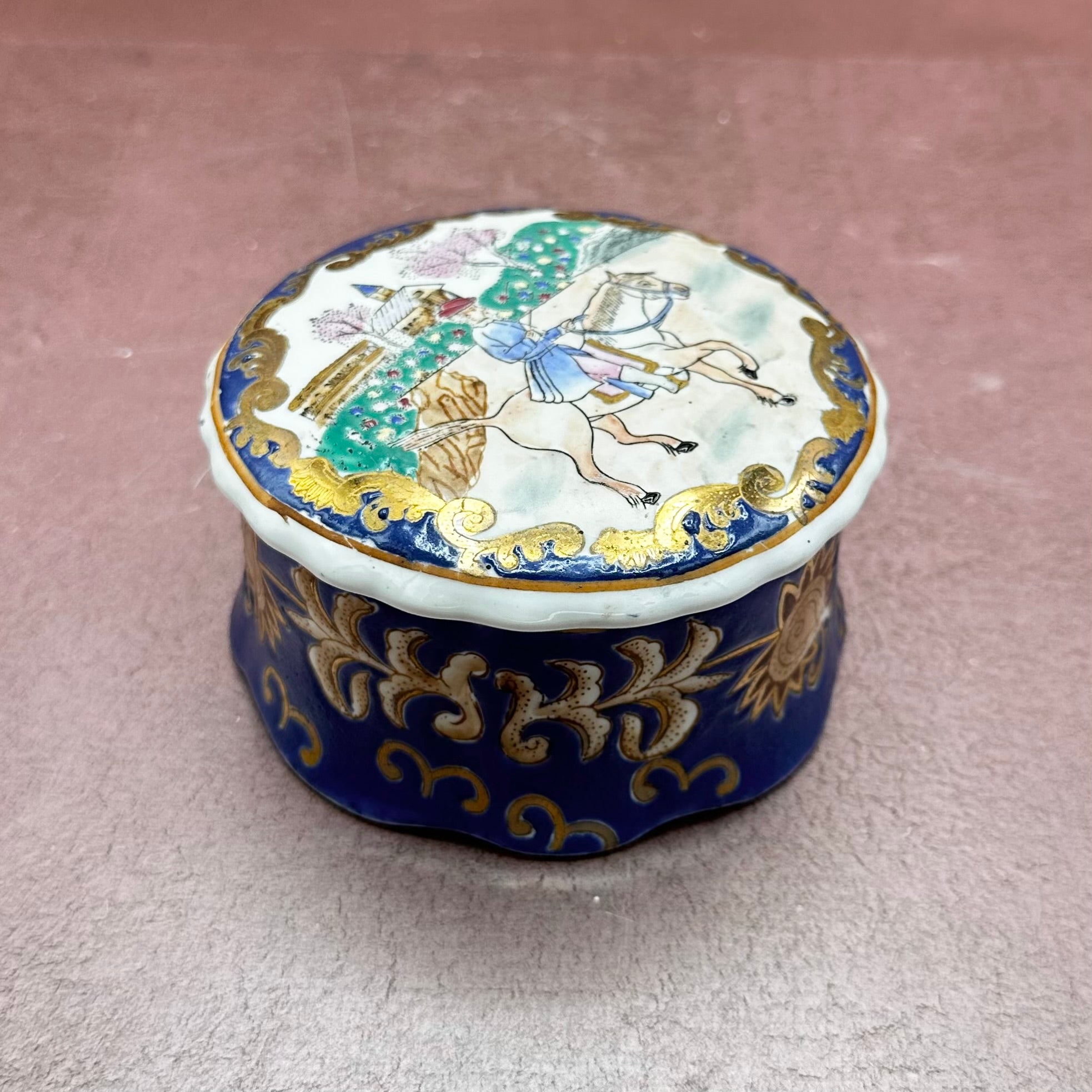 Country Scene Asian Lidded Trinket Dish