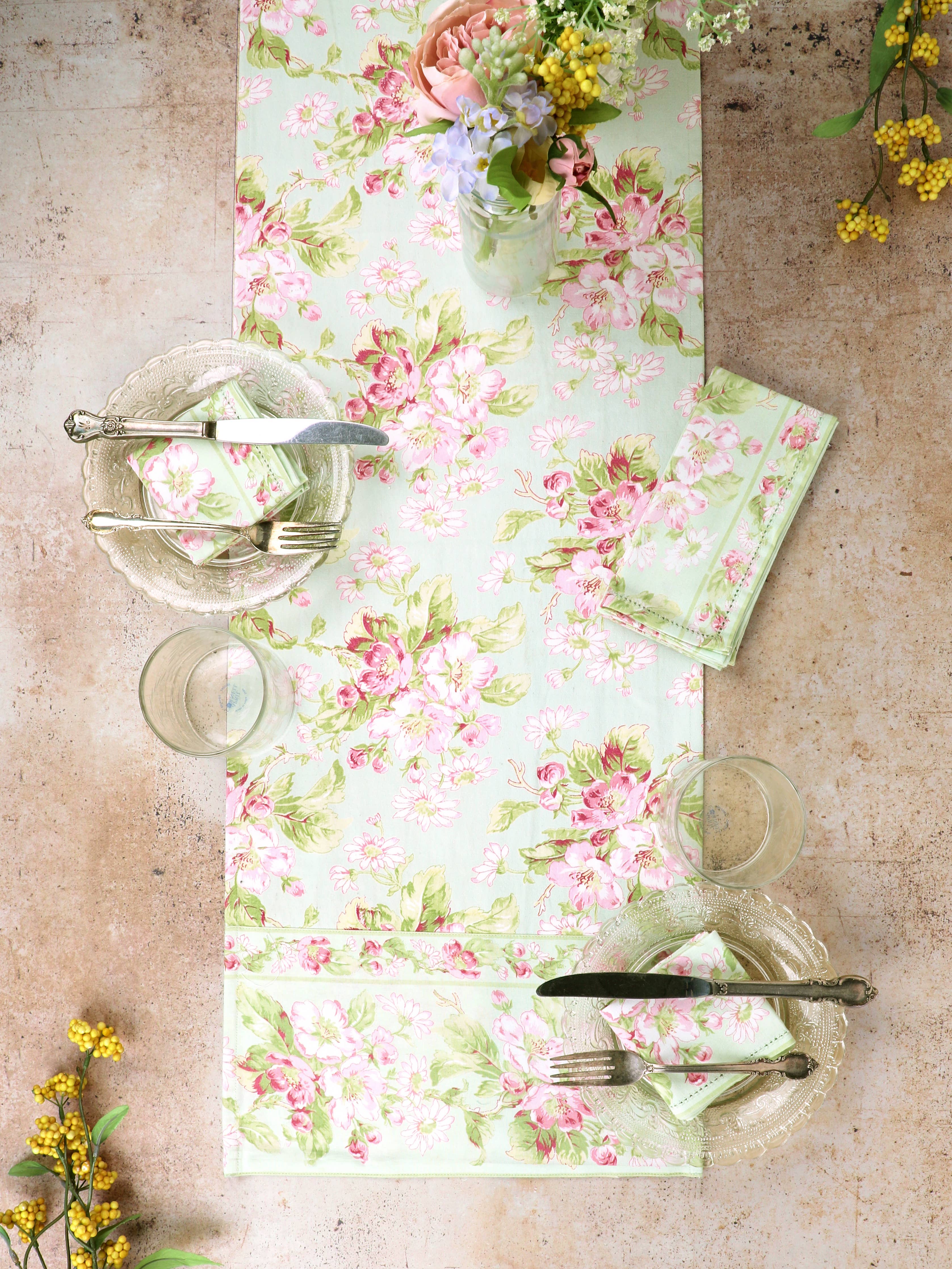 Apple Blossom Runner - Light Green