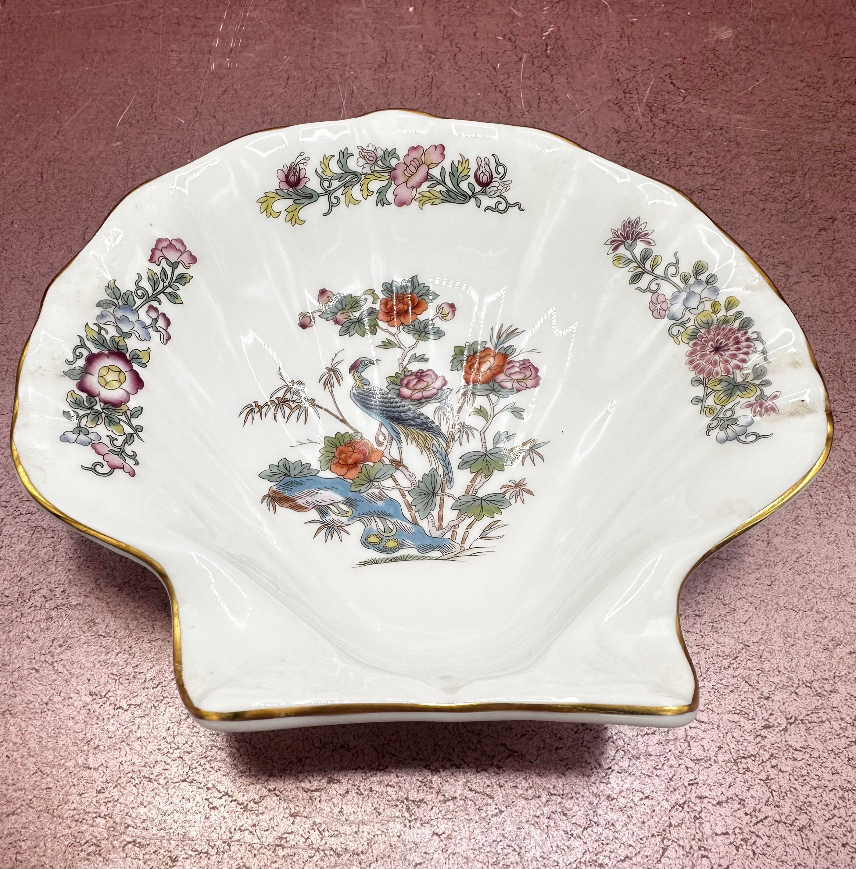 Wedgewood Porcelain  Kutani Crane Shell Bowl