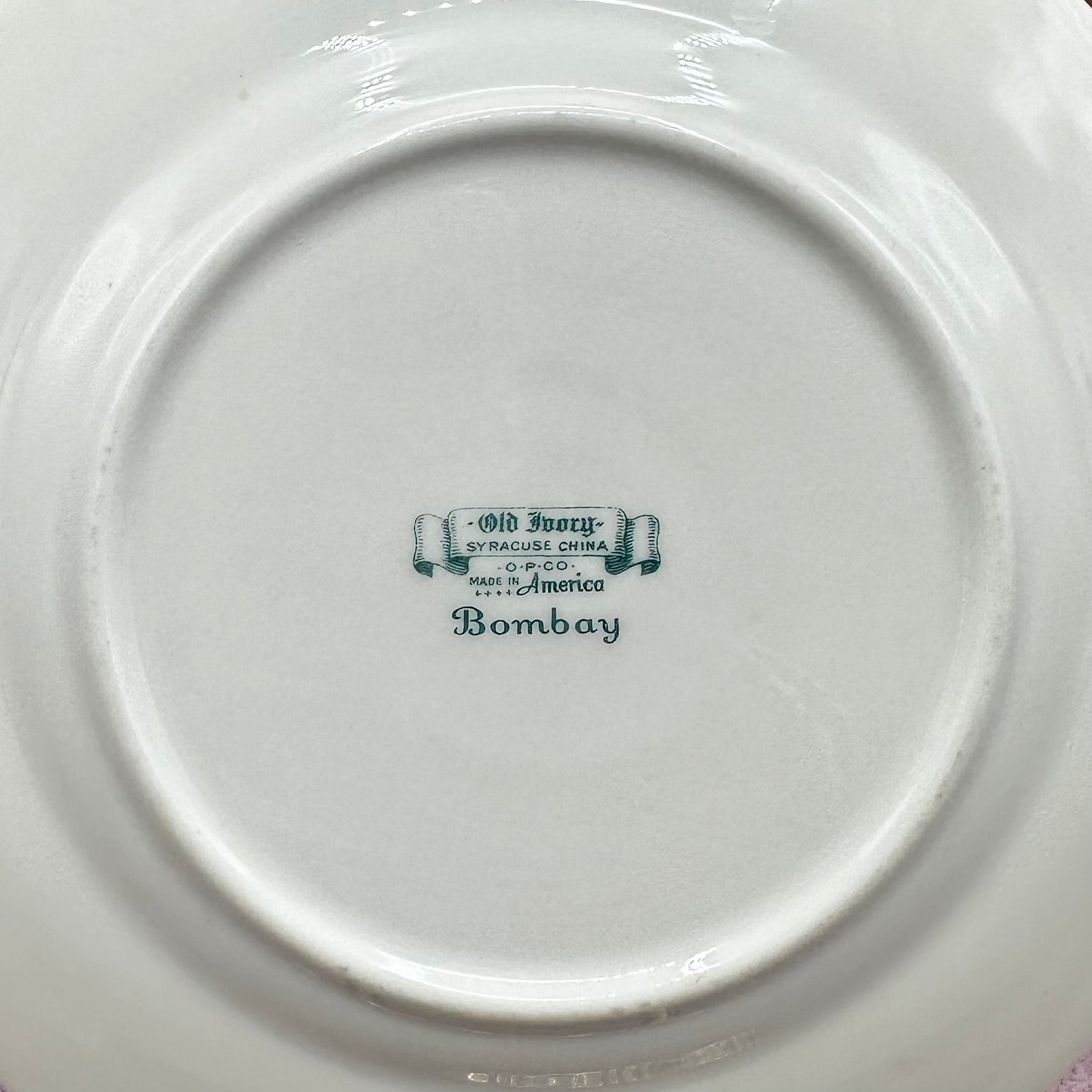 Old Ivory Syracuse China "Bombay" Plate