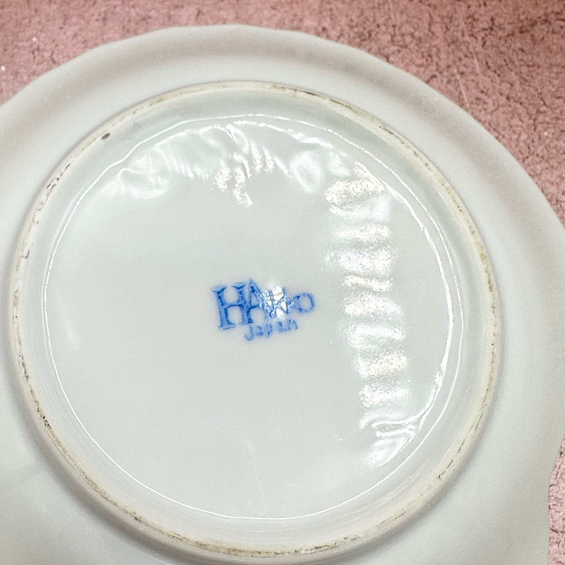 Iridescent Hakko Shell dish w/ Floral Design
