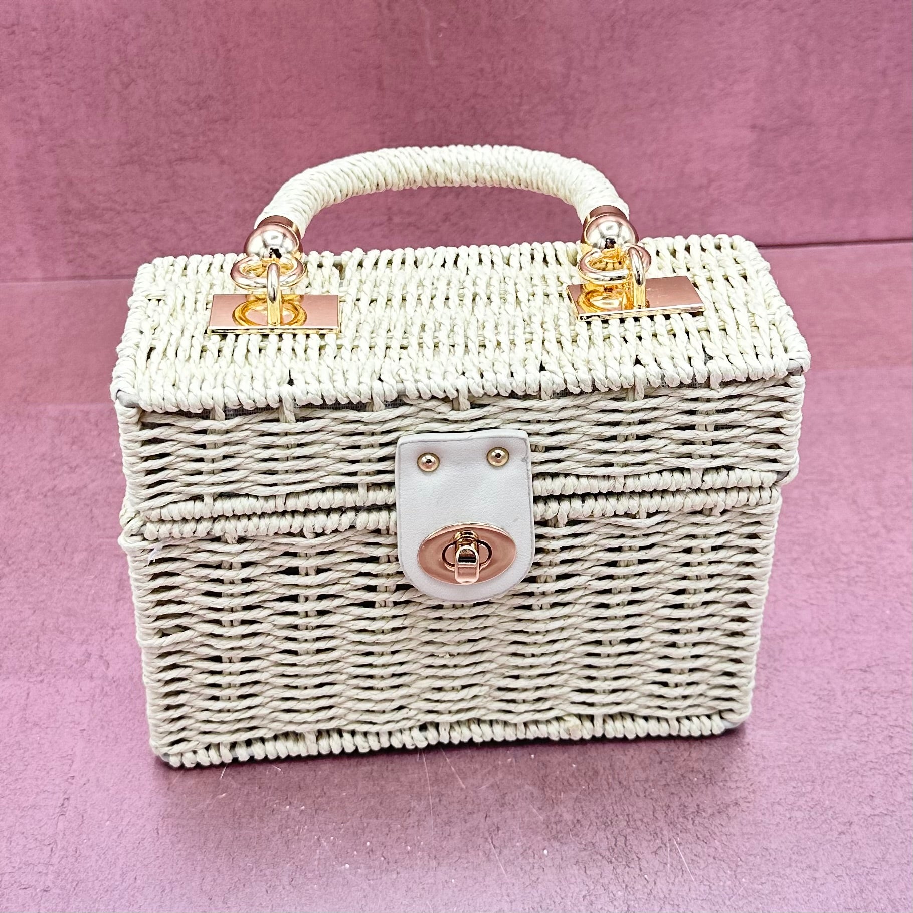 Straw Basket Purse