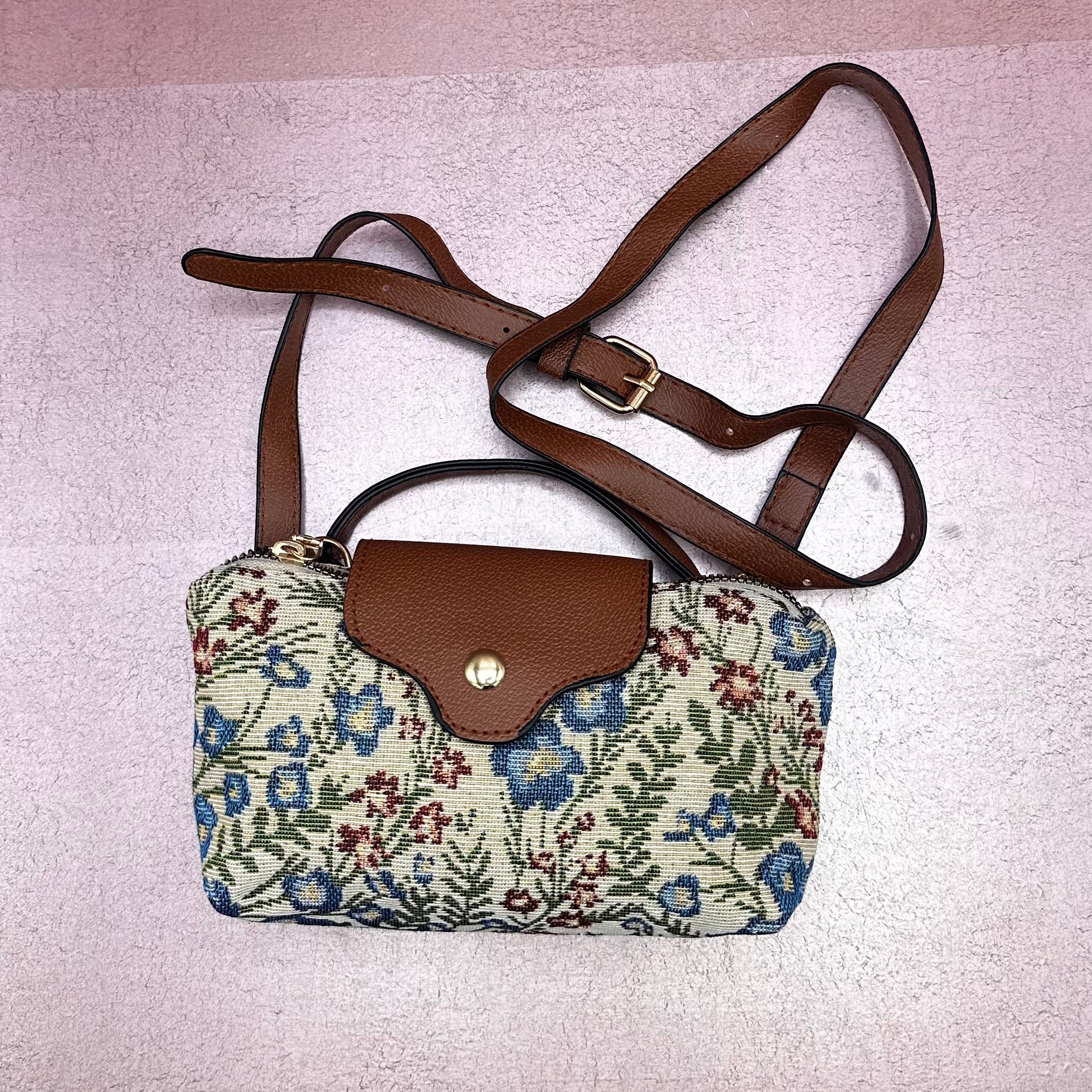 Floral Vintage Look Crossbody Handbag