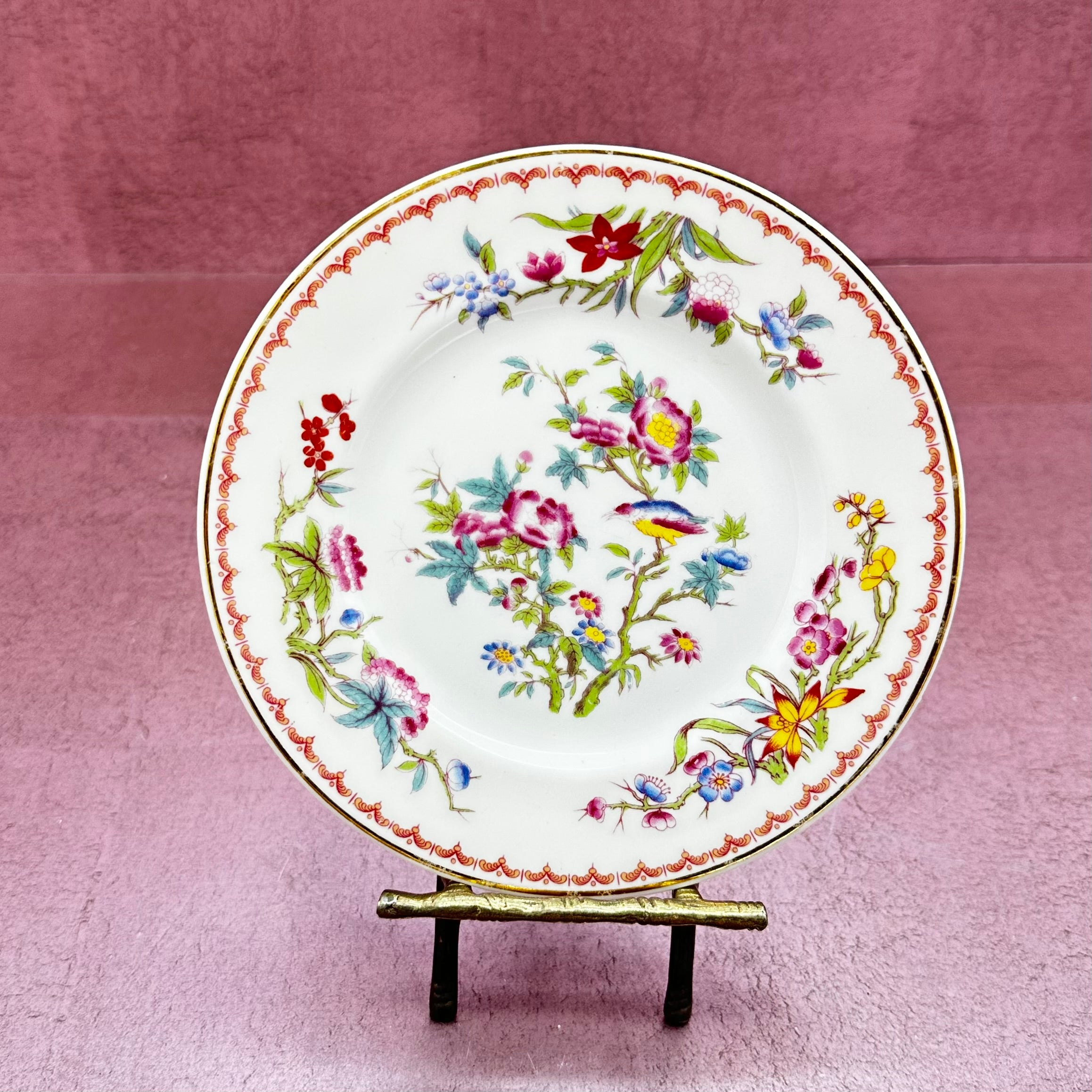 Old Ivory Syracuse China "Bombay" Plate