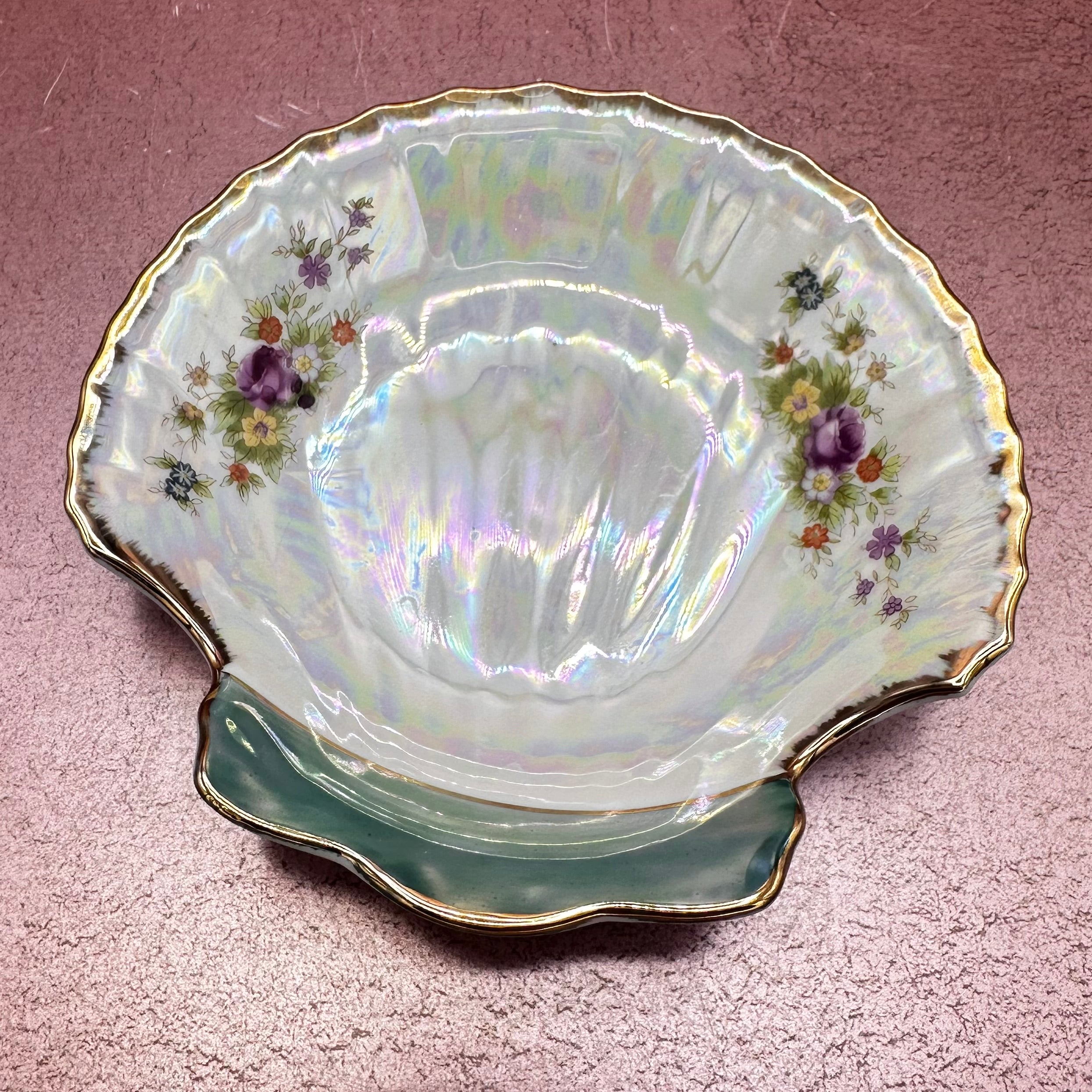 Iridescent Hakko Shell dish w/ Floral Design