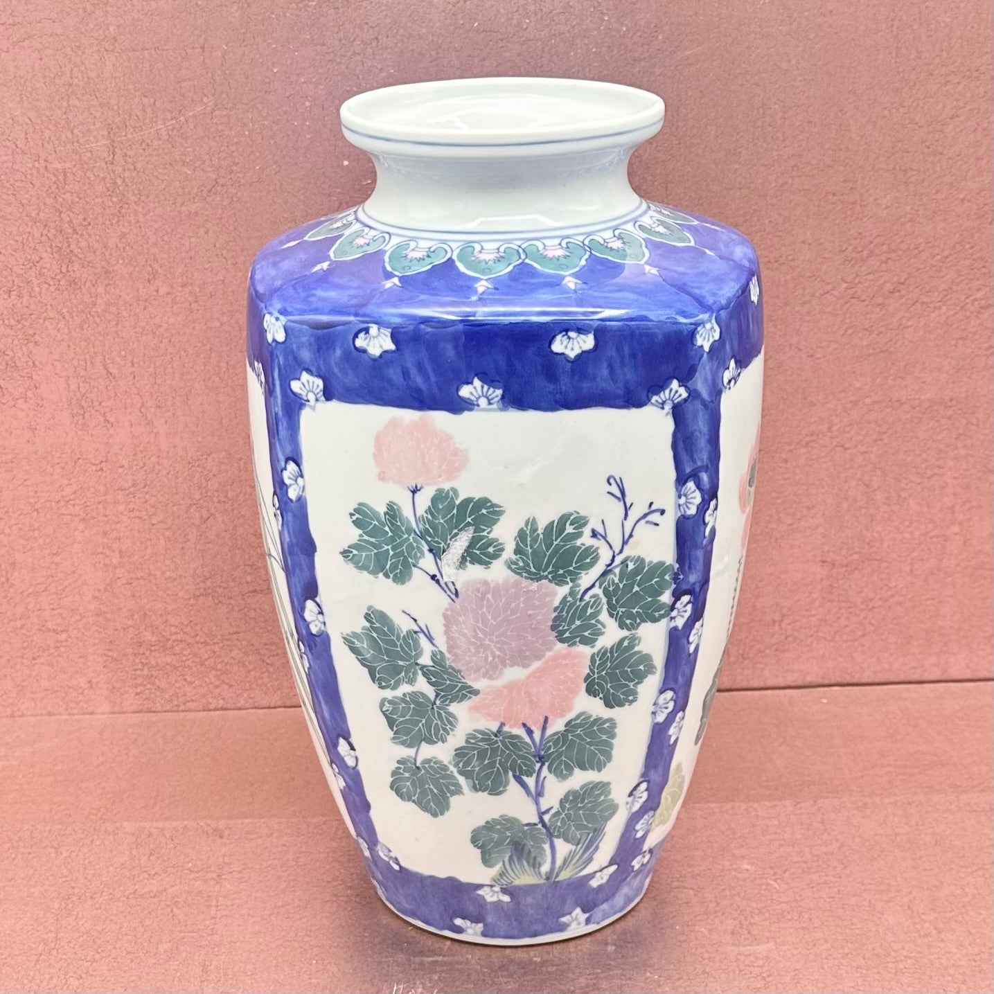Blue Chinoiserie Vase Floral