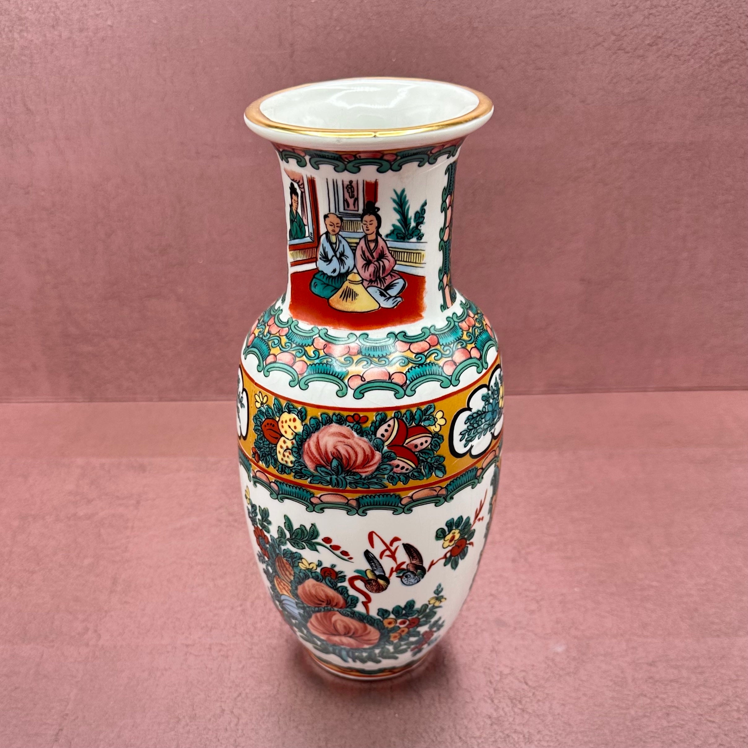 Small Familial Rose Vase
