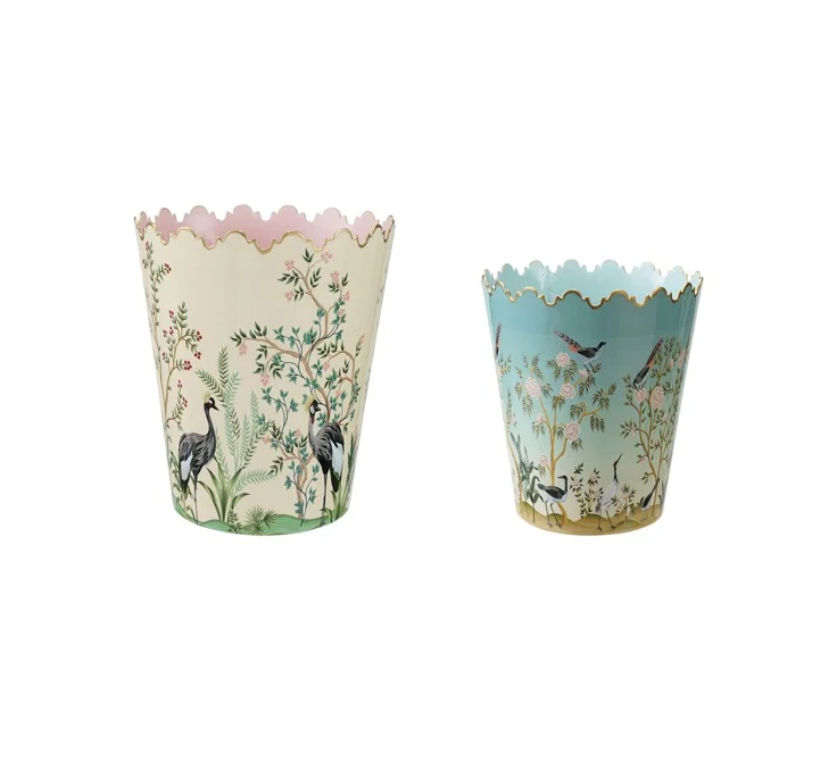 Beige Scalloped Bucket Nature Scene