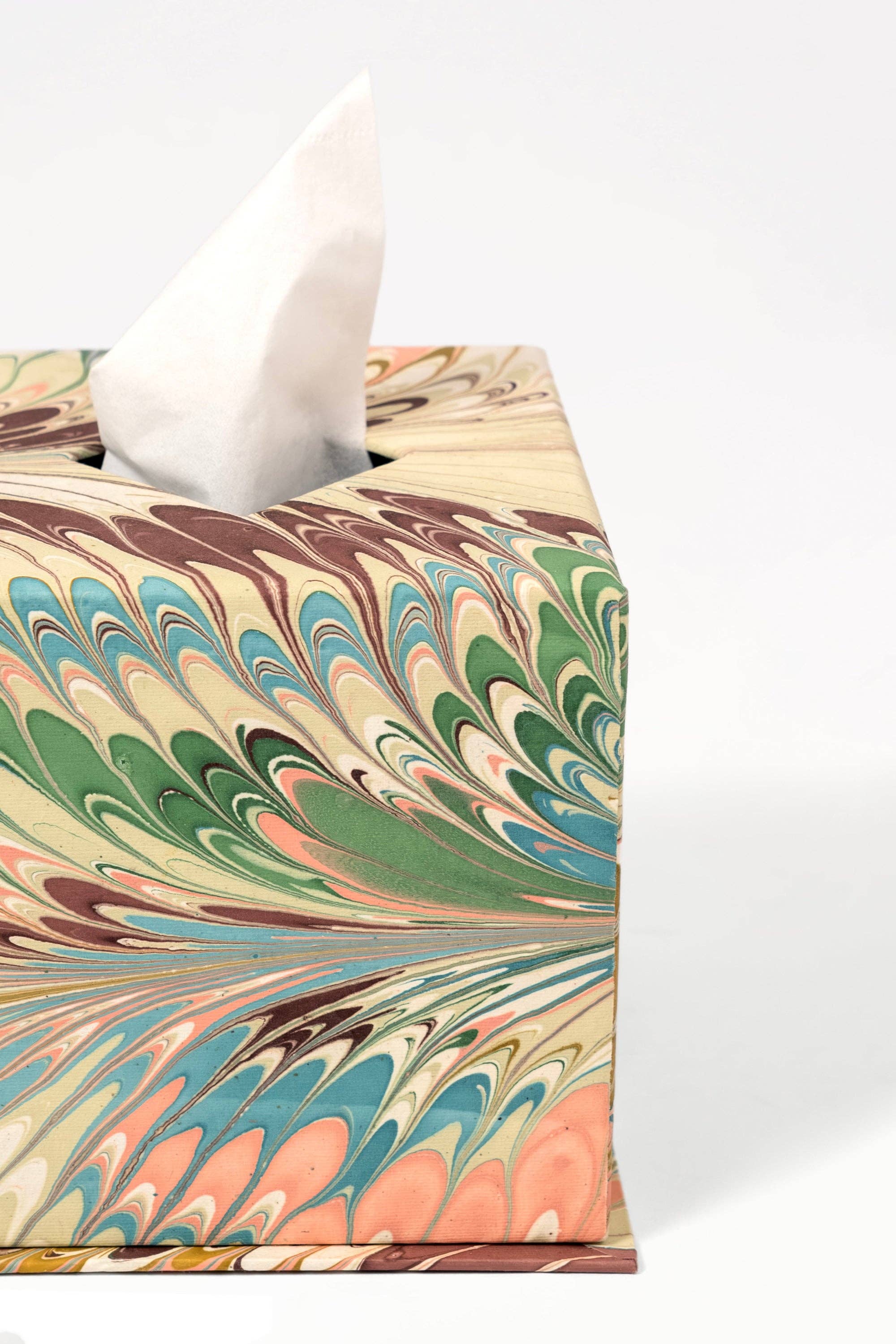 Marbled Tissue Box Cover in Flatiron Feathers