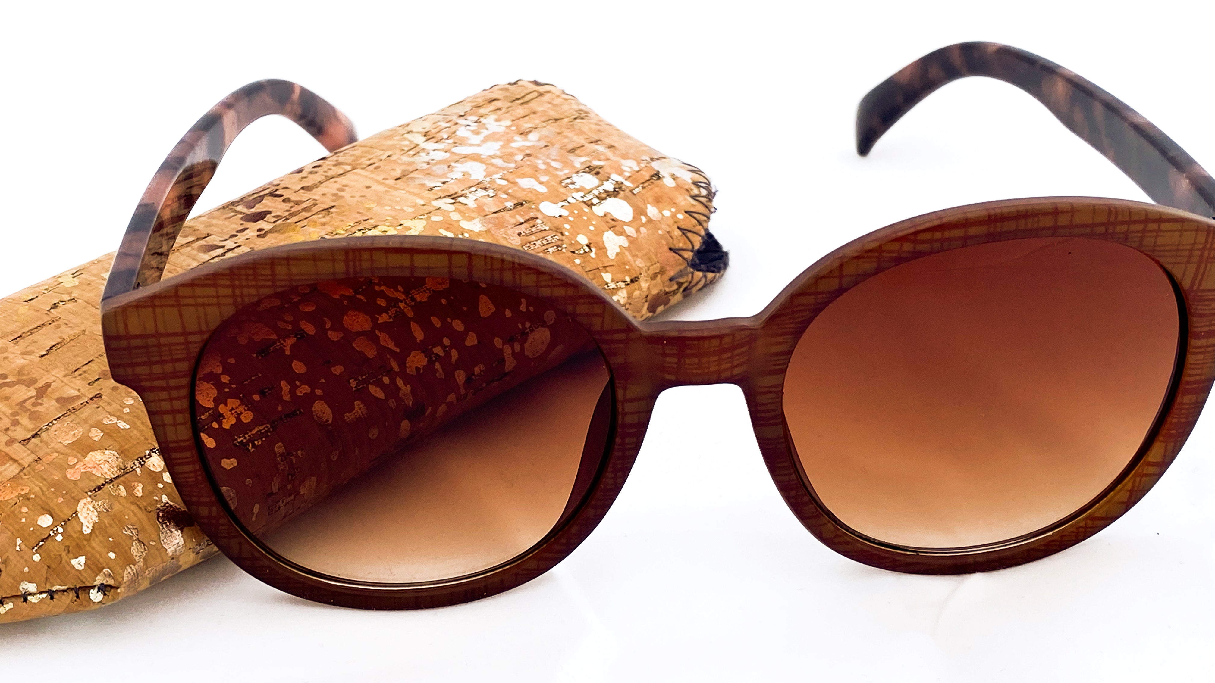 Day Mixed Pattern Sunglasses Faux Wood Soft Case