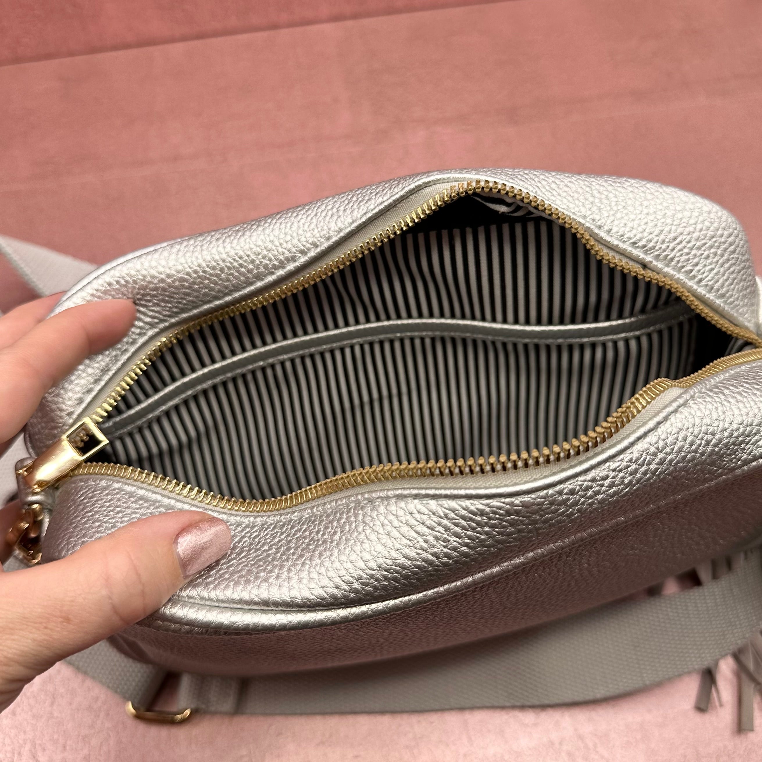 Camera Crossbody Bag Silver